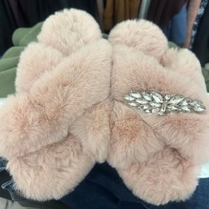 Furry slippers rose pink